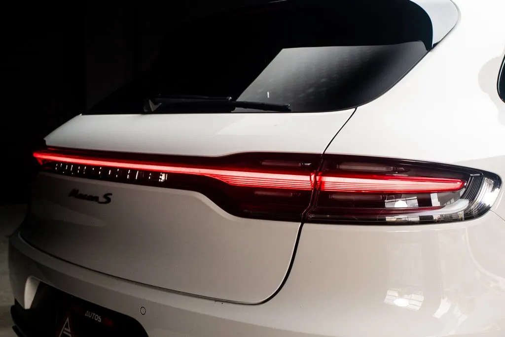 Porsche Macan photo 15