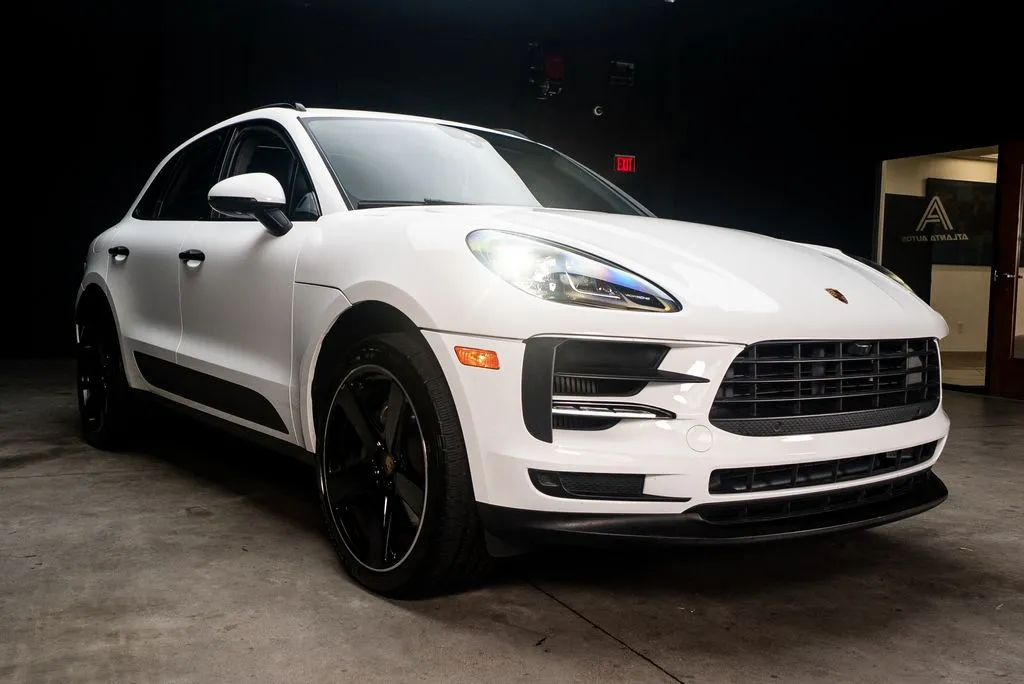 Porsche Macan photo 9