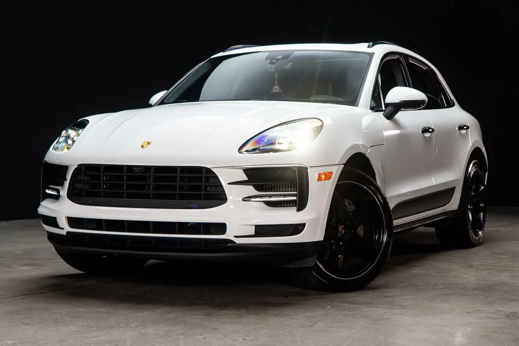 Porsche Macan photo 2