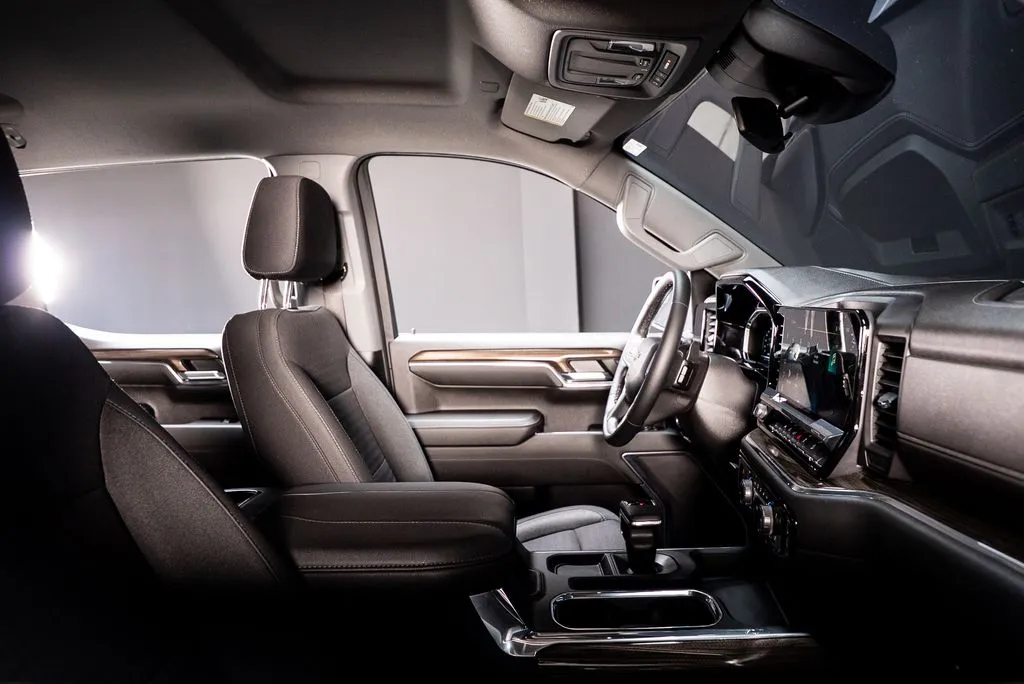 Chevrolet Silverado 1500 photo 34