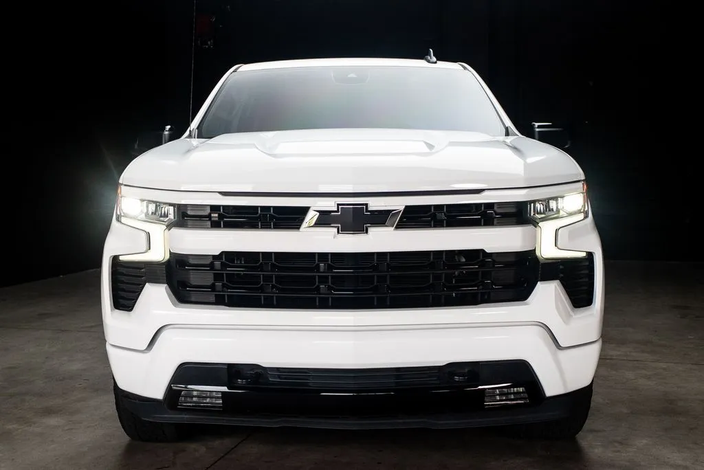 Chevrolet Silverado 1500 photo 4