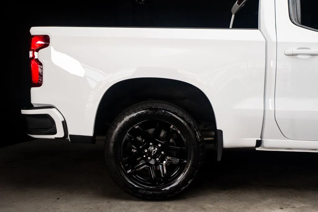 Chevrolet Silverado 1500 photo 13