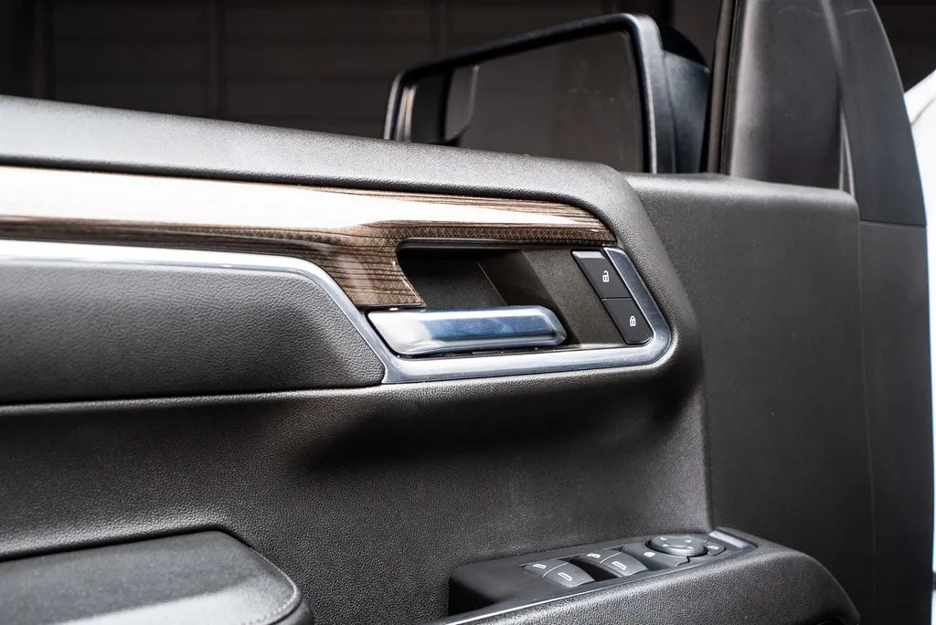 Chevrolet Silverado 1500 photo 21