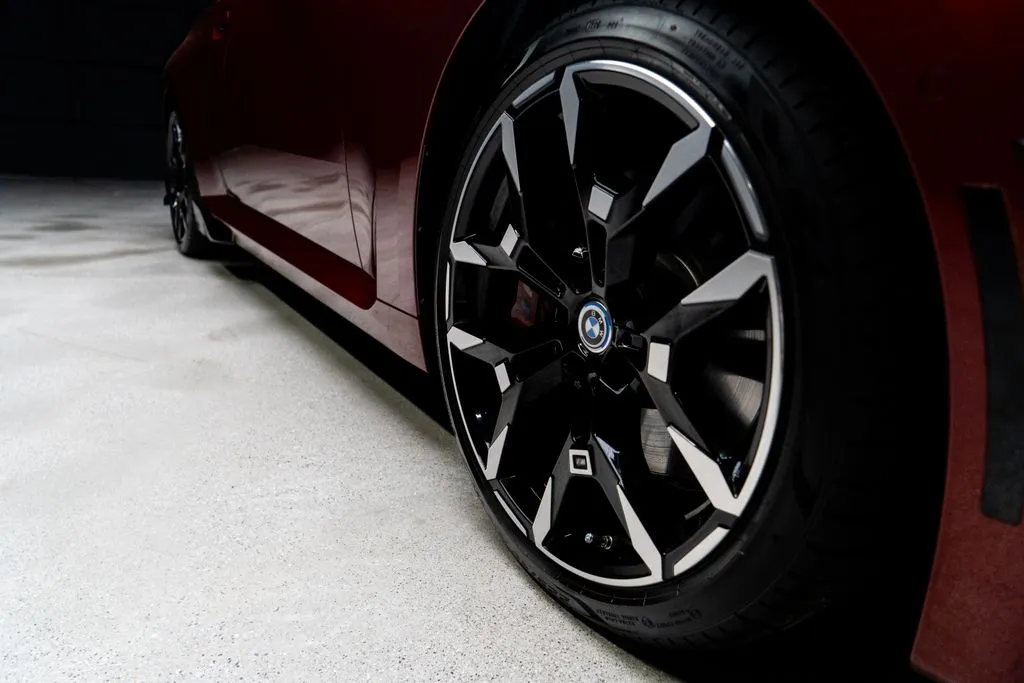 BMW 2 Series photo 7
