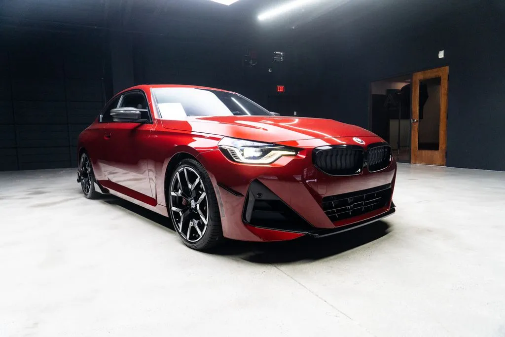 BMW 2 Series photo 5
