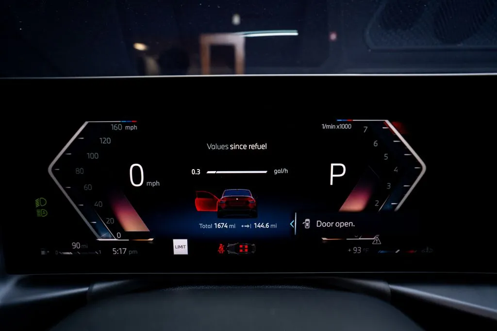 BMW 2 Series photo 20