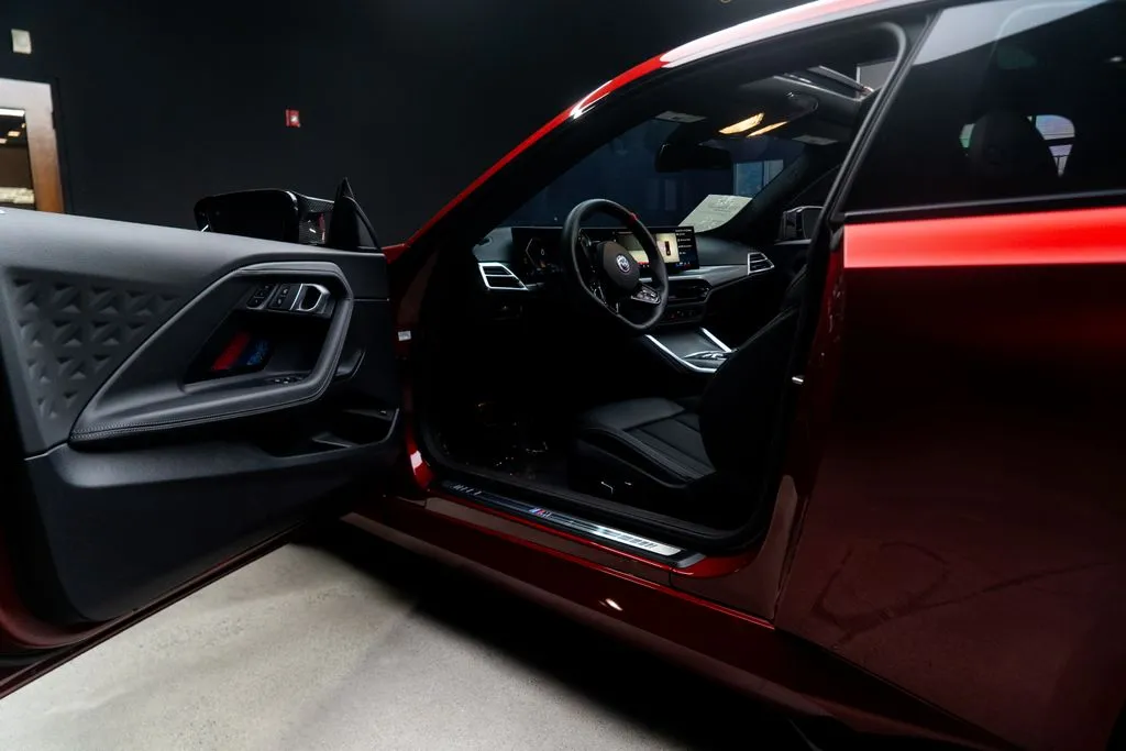 BMW 2 Series photo 14