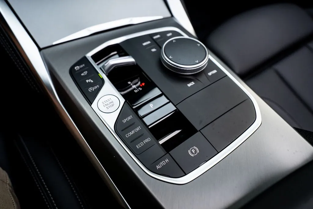 BMW 2 Series photo 21