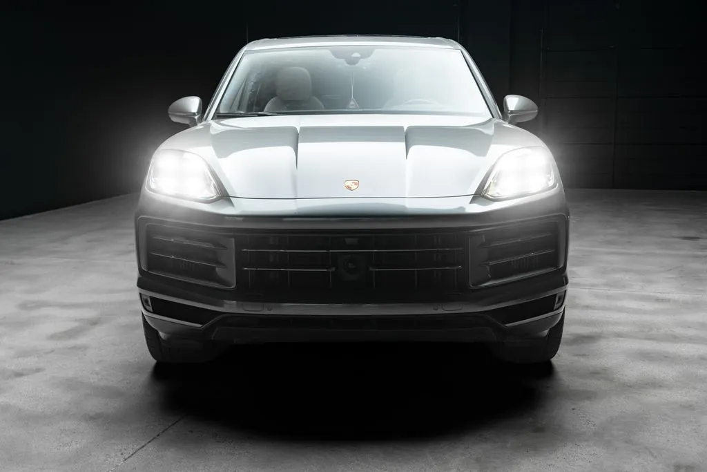 Porsche Cayenne photo 7