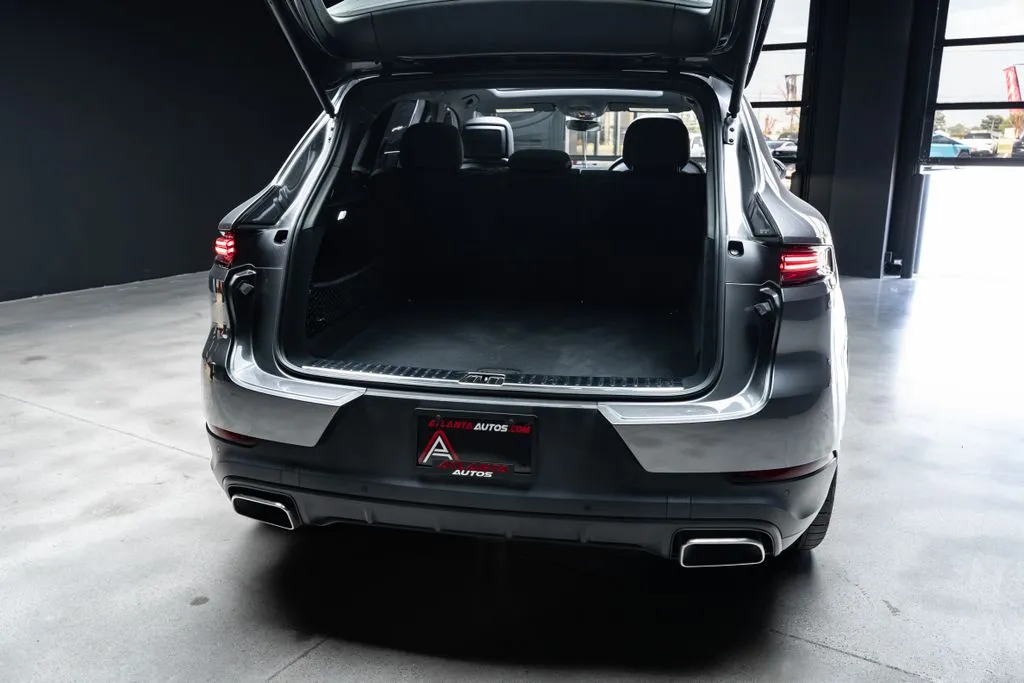 Porsche Cayenne photo 49