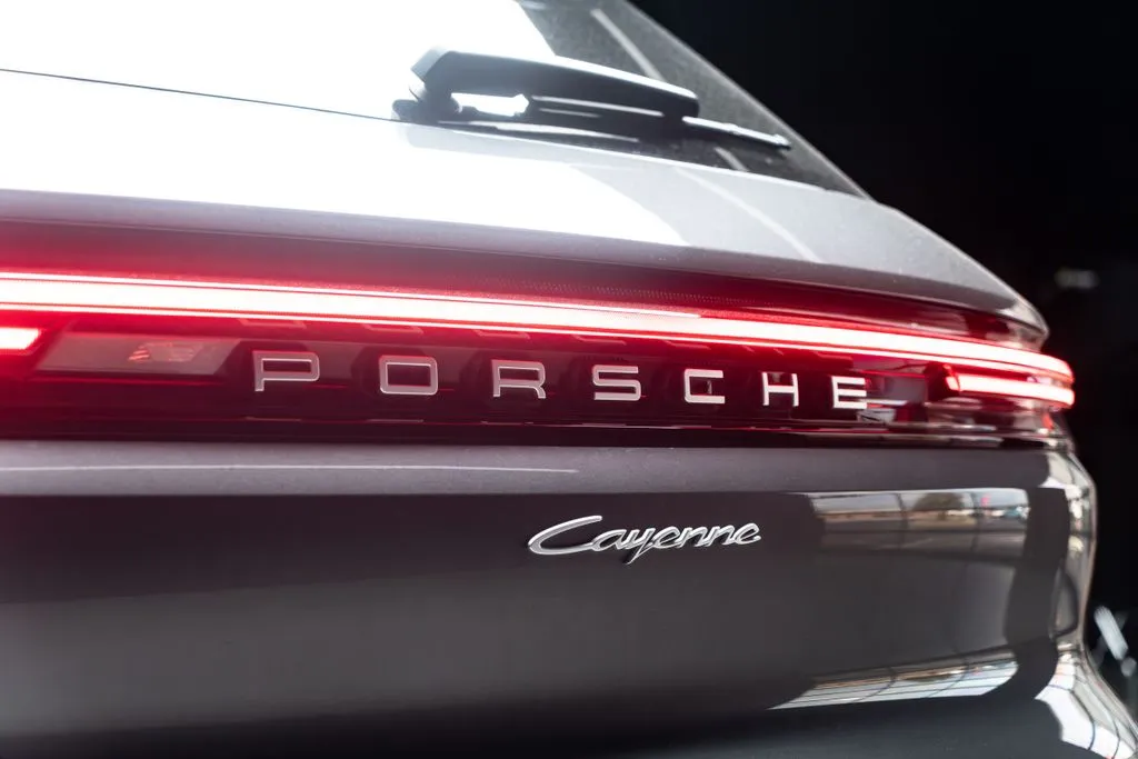 Porsche Cayenne photo 17