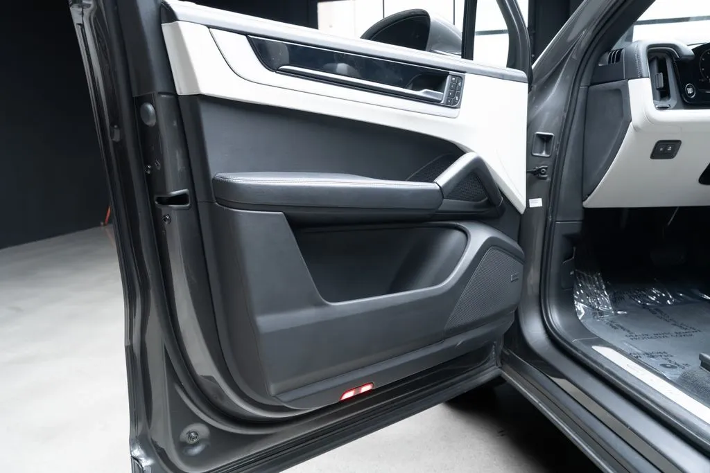 Porsche Cayenne photo 23