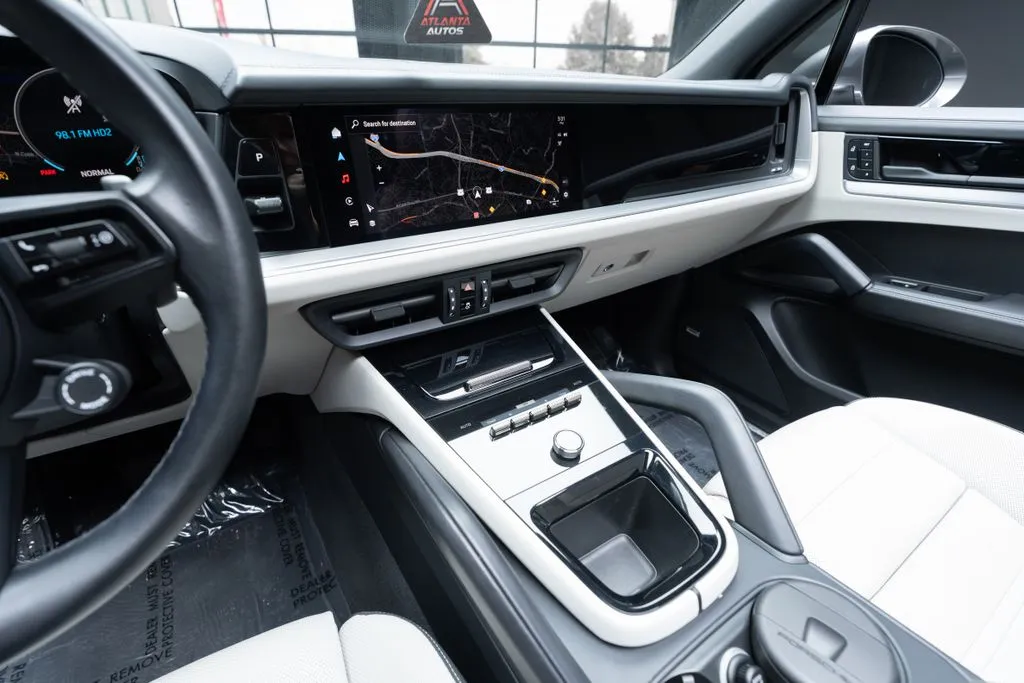 Porsche Cayenne photo 32