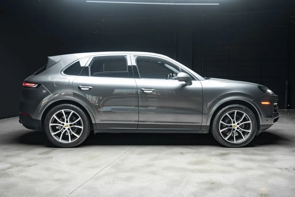 Porsche Cayenne photo 11