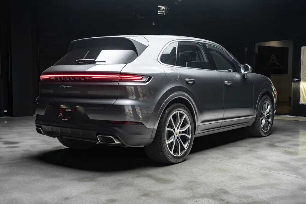 Porsche Cayenne photo 14