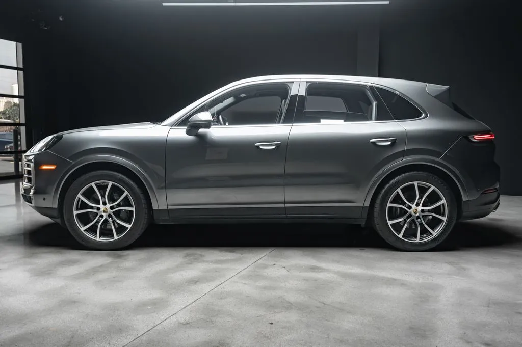 Porsche Cayenne photo 21