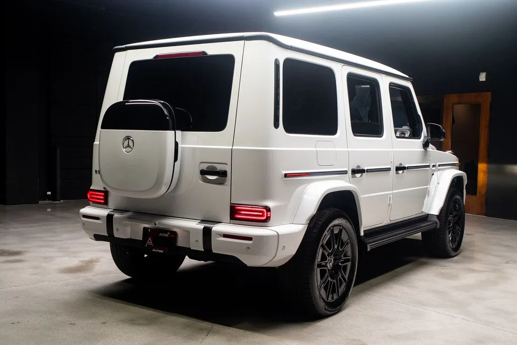 Mercedes-Benz G-Class photo 22