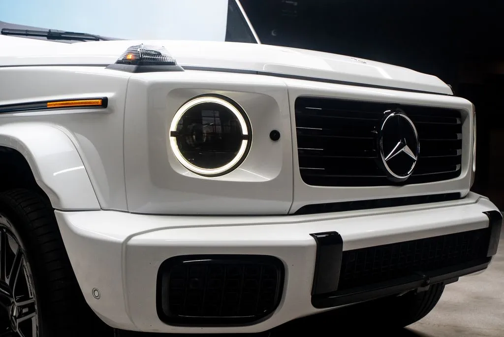 Mercedes-Benz G-Class photo 9