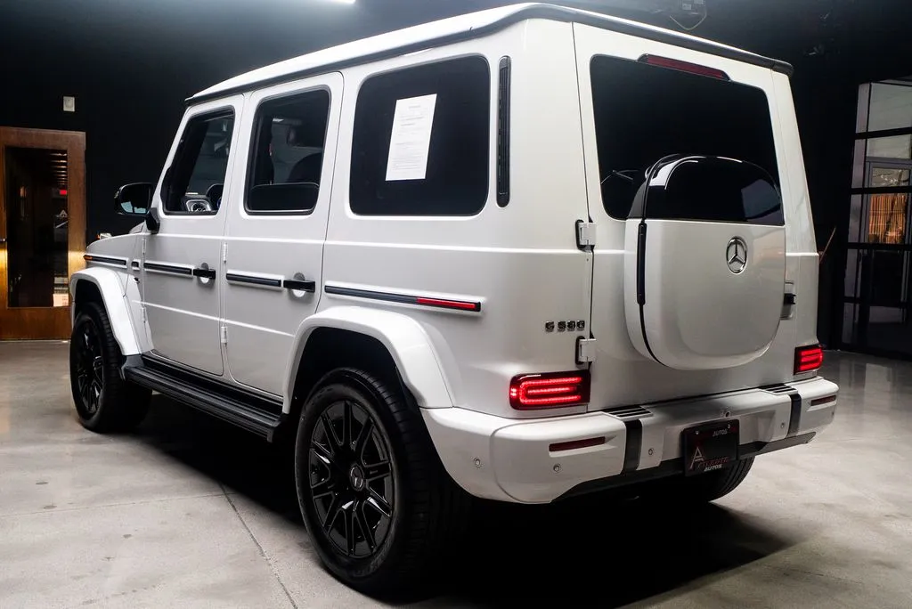 Mercedes-Benz G-Class photo 25