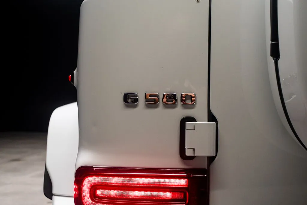 Mercedes-Benz G-Class photo 24