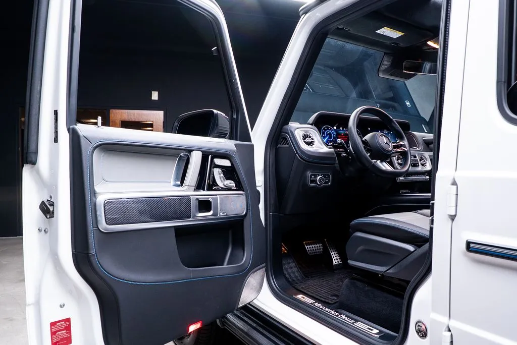 Mercedes-Benz G-Class photo 28