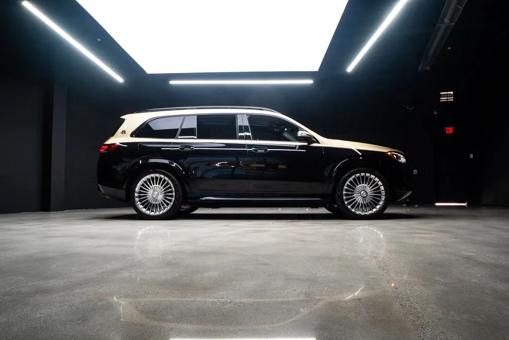 Mercedes-Benz GLS photo 13