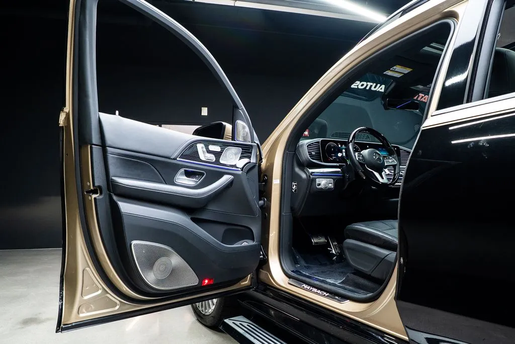 Mercedes-Benz GLS photo 32