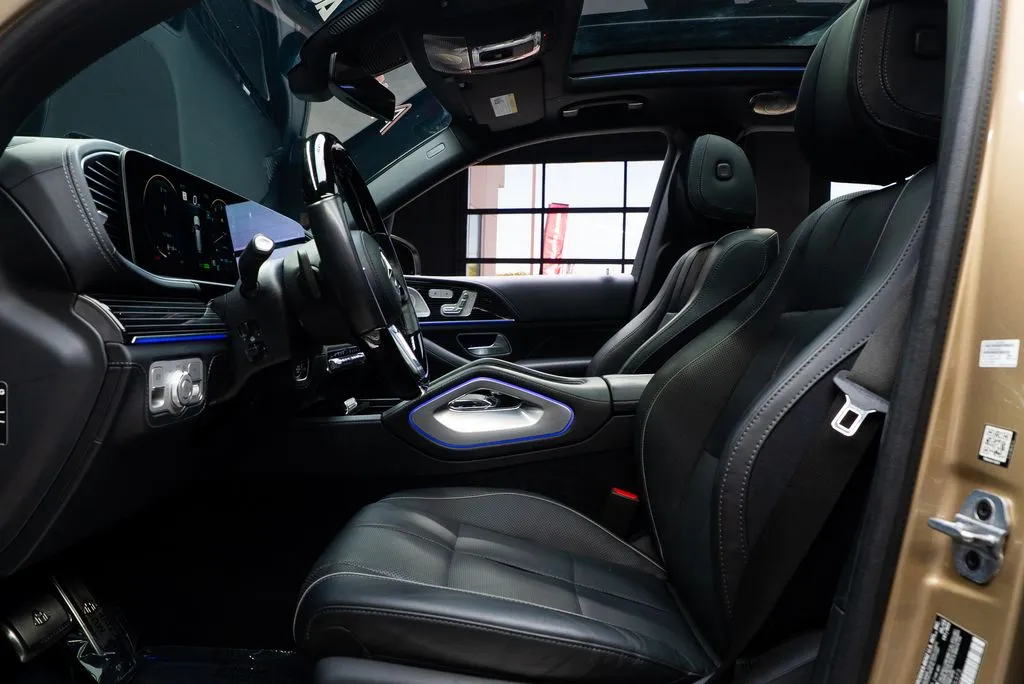 Mercedes-Benz GLS photo 35