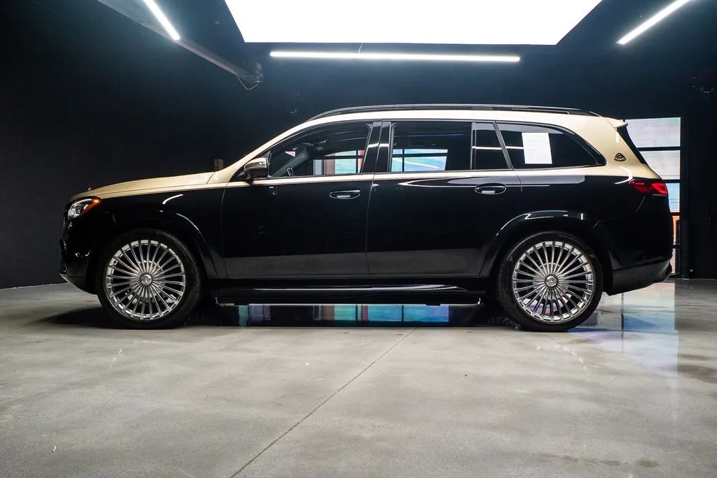 Mercedes-Benz GLS photo 27