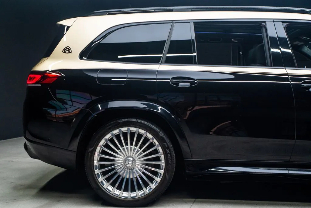Mercedes-Benz GLS photo 19