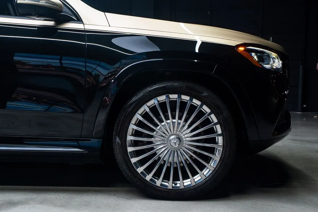 Mercedes-Benz GLS photo 15