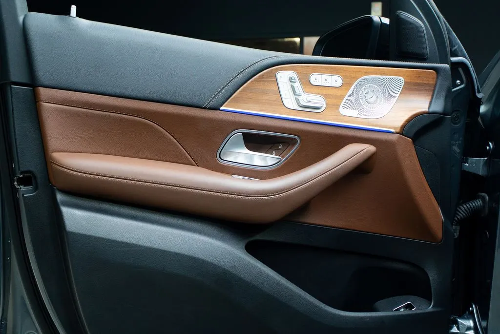 Mercedes-Benz GLE photo 31