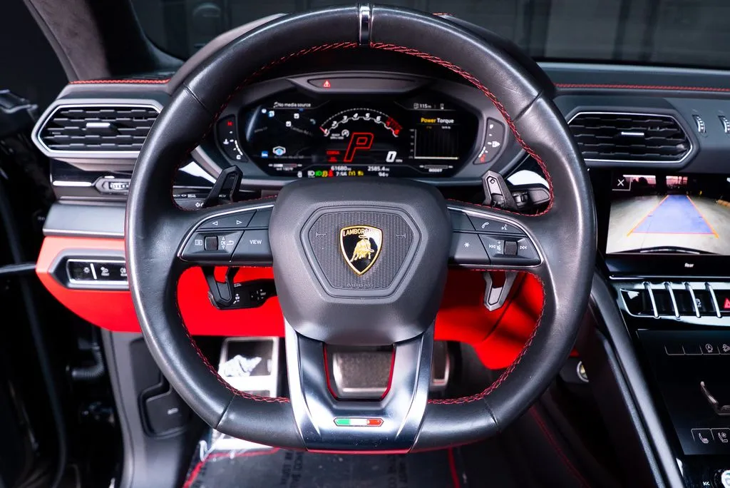 Lamborghini Urus photo 31