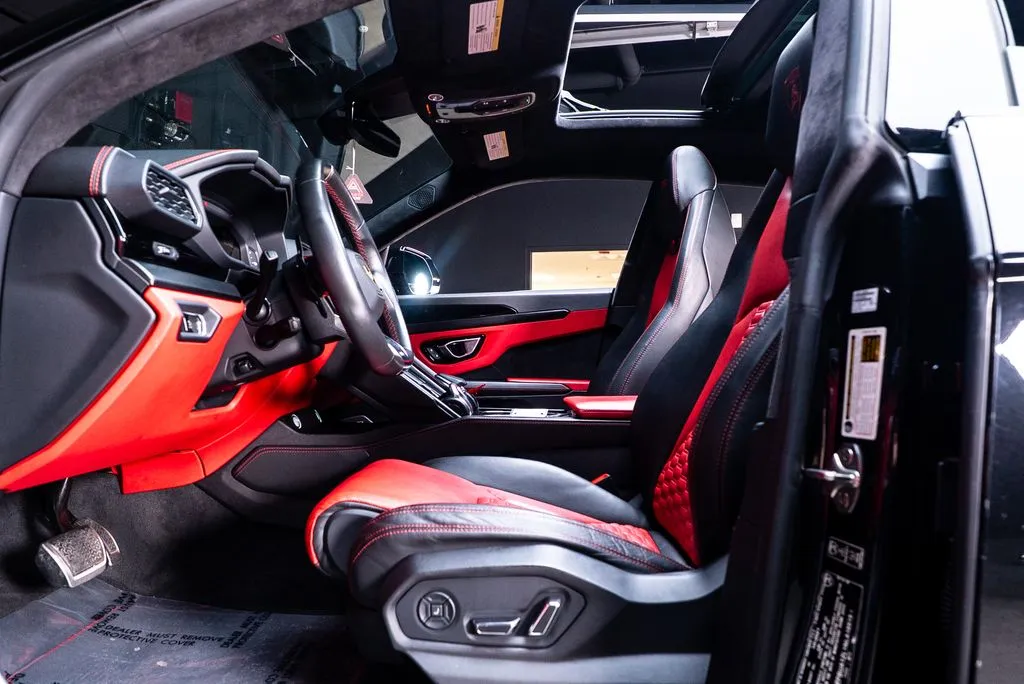 Lamborghini Urus photo 27