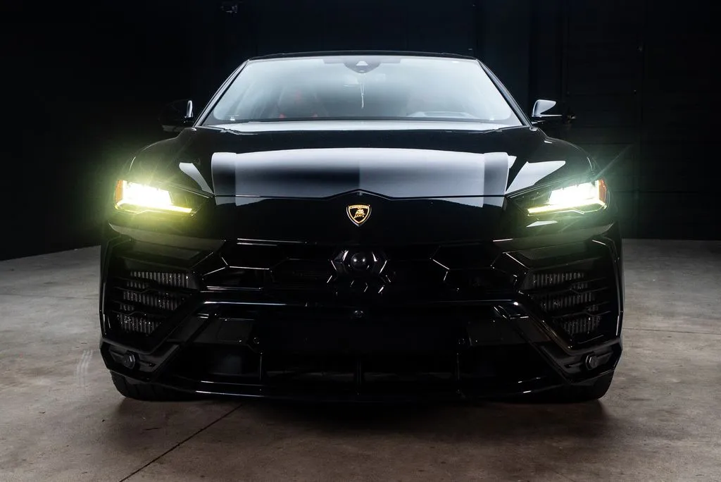 Lamborghini Urus photo 5