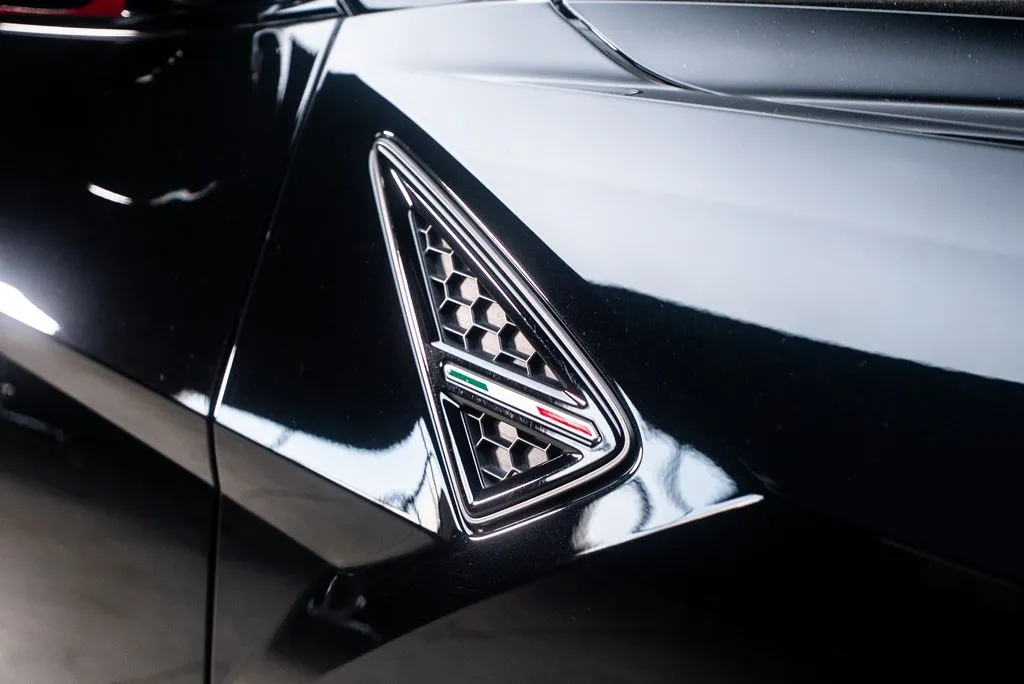 Lamborghini Urus photo 14