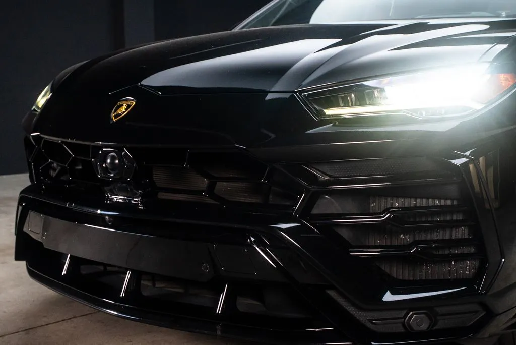 Lamborghini Urus photo 6