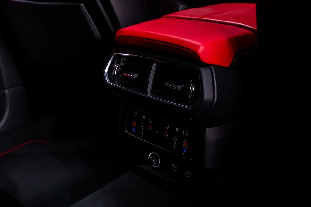 Lamborghini Urus photo 44