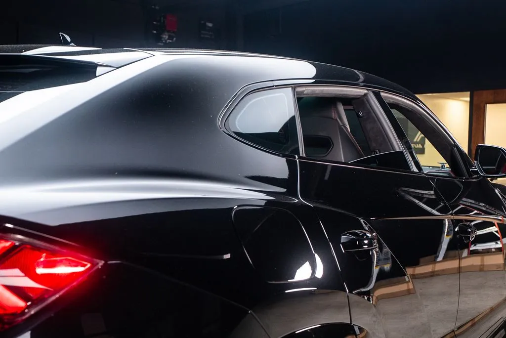 Lamborghini Urus photo 17