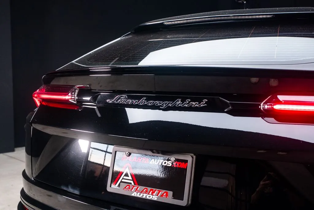 Lamborghini Urus photo 20