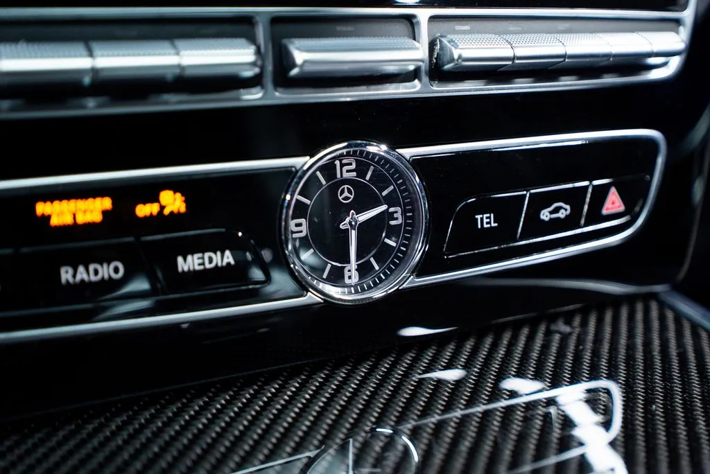 Mercedes-Benz G-Class photo 37