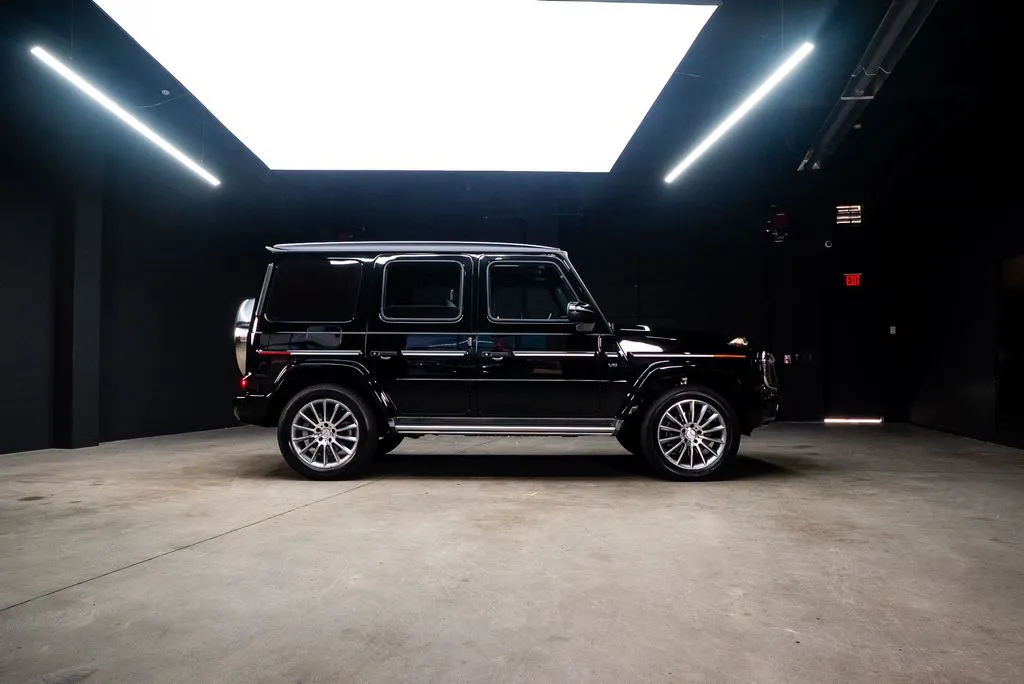Mercedes-Benz G-Class photo 11