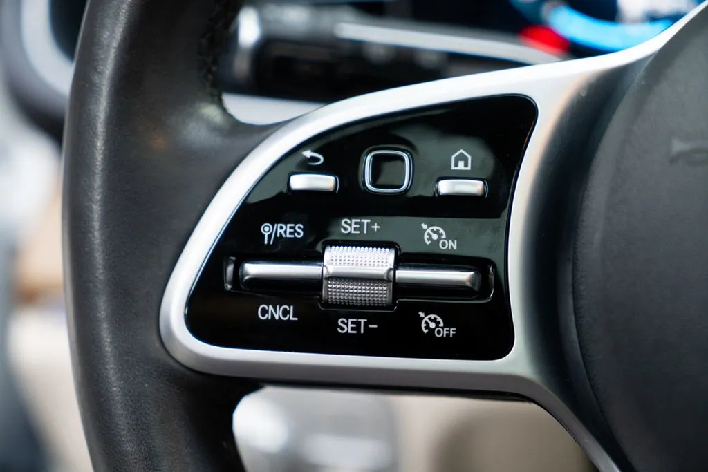 Mercedes-Benz GLE photo 30