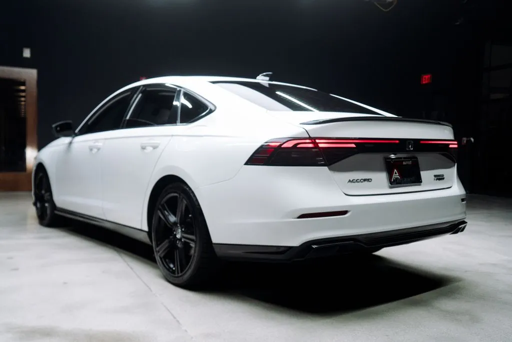 Honda Accord Hybrid photo 18
