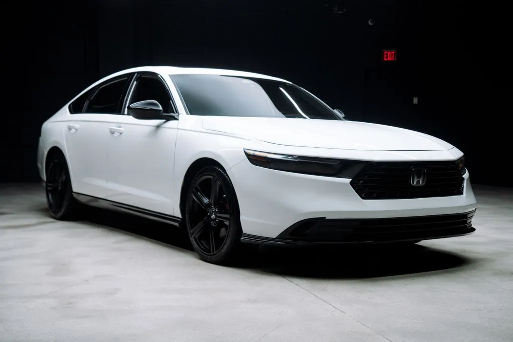 Honda Accord Hybrid photo 6