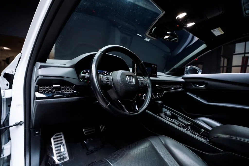 Honda Accord Hybrid photo 24