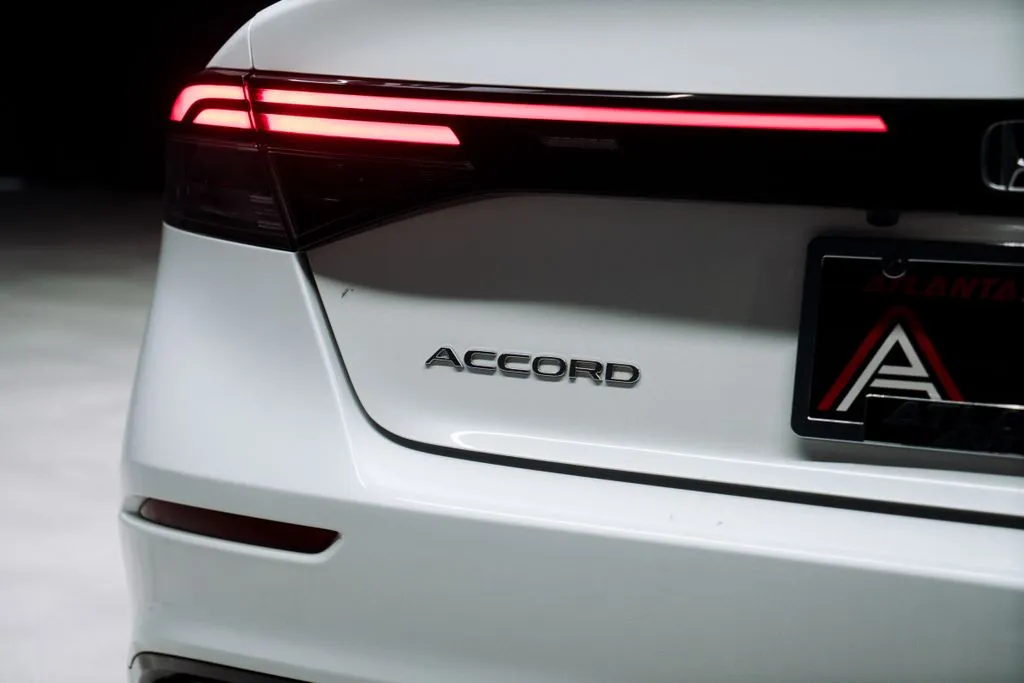 Honda Accord Hybrid photo 16