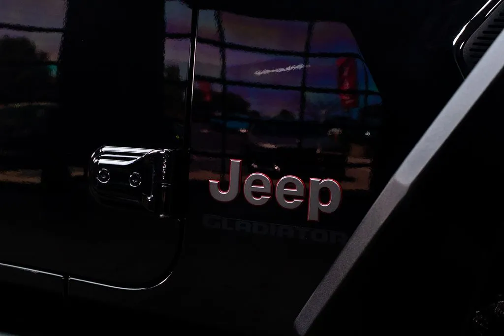 Jeep Gladiator photo 18