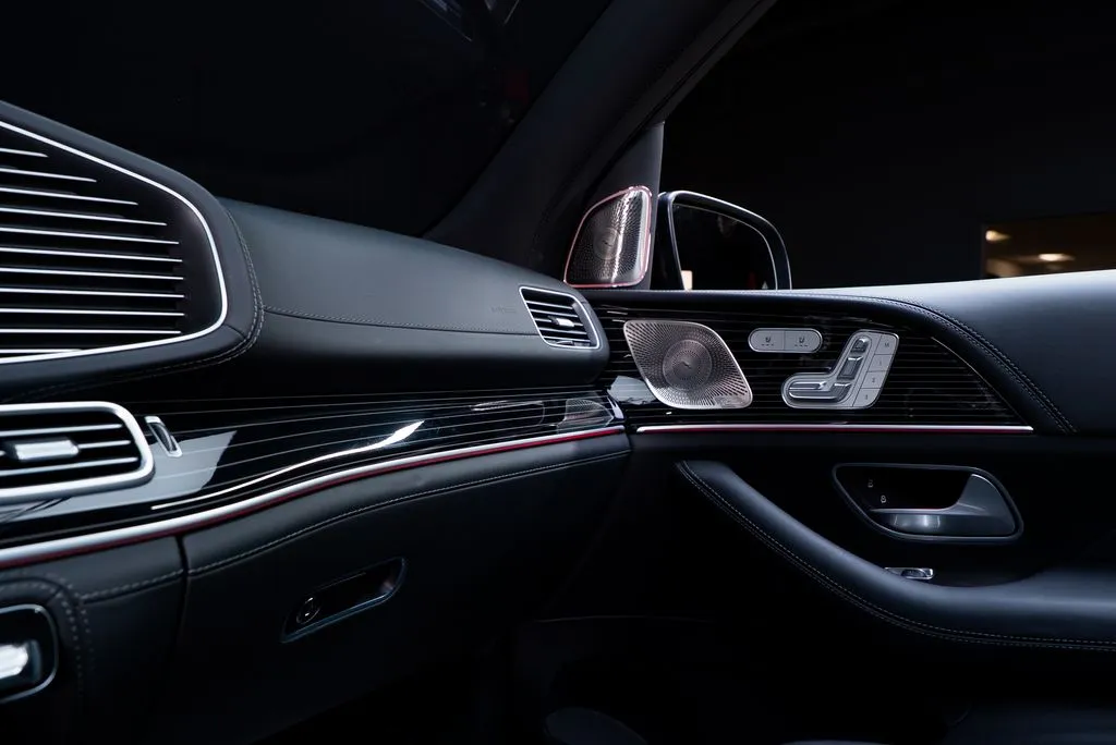 Mercedes-Benz GLS photo 45