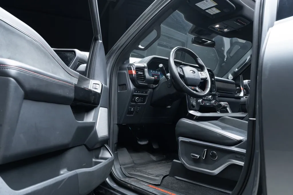 Ford F-150 photo 25
